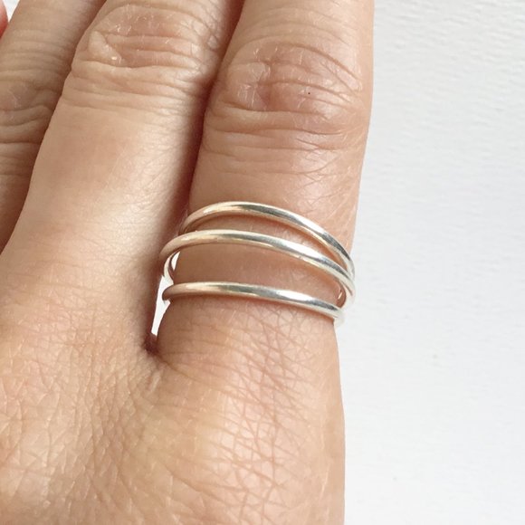 925 Sterling Silver Triple Band Minimalist Ring Size 5.75 - Picture 6 of 7
